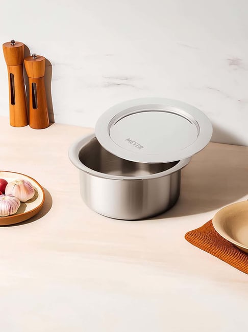 Meyer Trivantage Silver Tri-Ply Stainless Steel Tope with Lid - 14 cm (1100 ml)