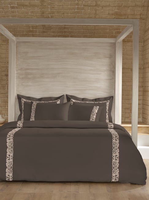 Sansaar Brown Cotton Abstract 210 TC King Bedsheet with 2 Pillow Covers