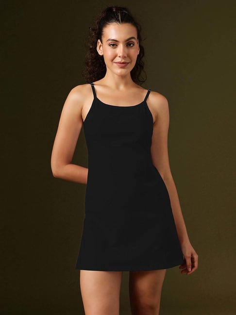 Clovia Black Relaxed Fit Camisole