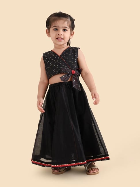 Fabindia Girls Black Self Design Lehenga Set-image-44
