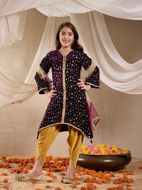 PSPeaches Kids Purple Floral Embroidered Velvet Kurta With Dhoti Pants & Dupatta-picture-20