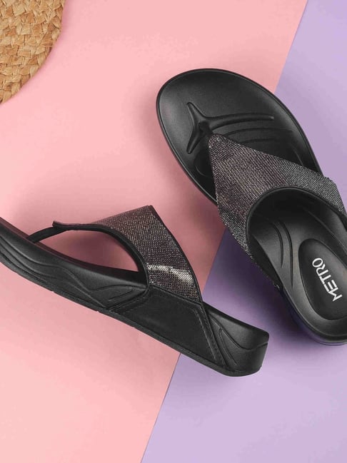 Metro Women's Black Thong Sandals-picture-22