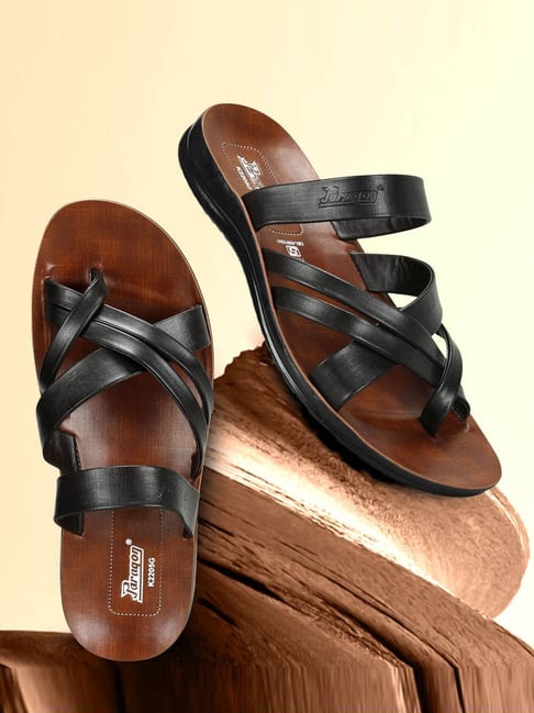 Paragon Men's Brown Cross Strap Sandals