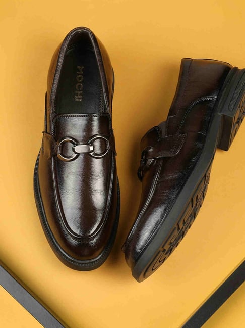 Mochi Men's Brown Moccasins