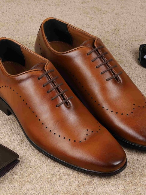 Metro Men's Tan Oxford Shoes