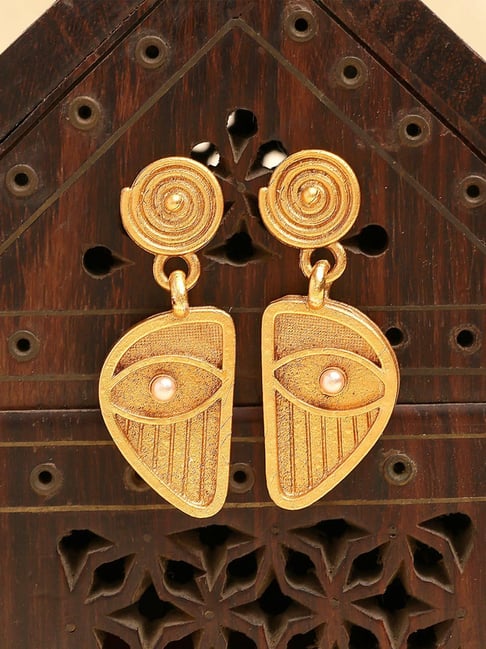 karatcart gold-tone plated earrings for women
