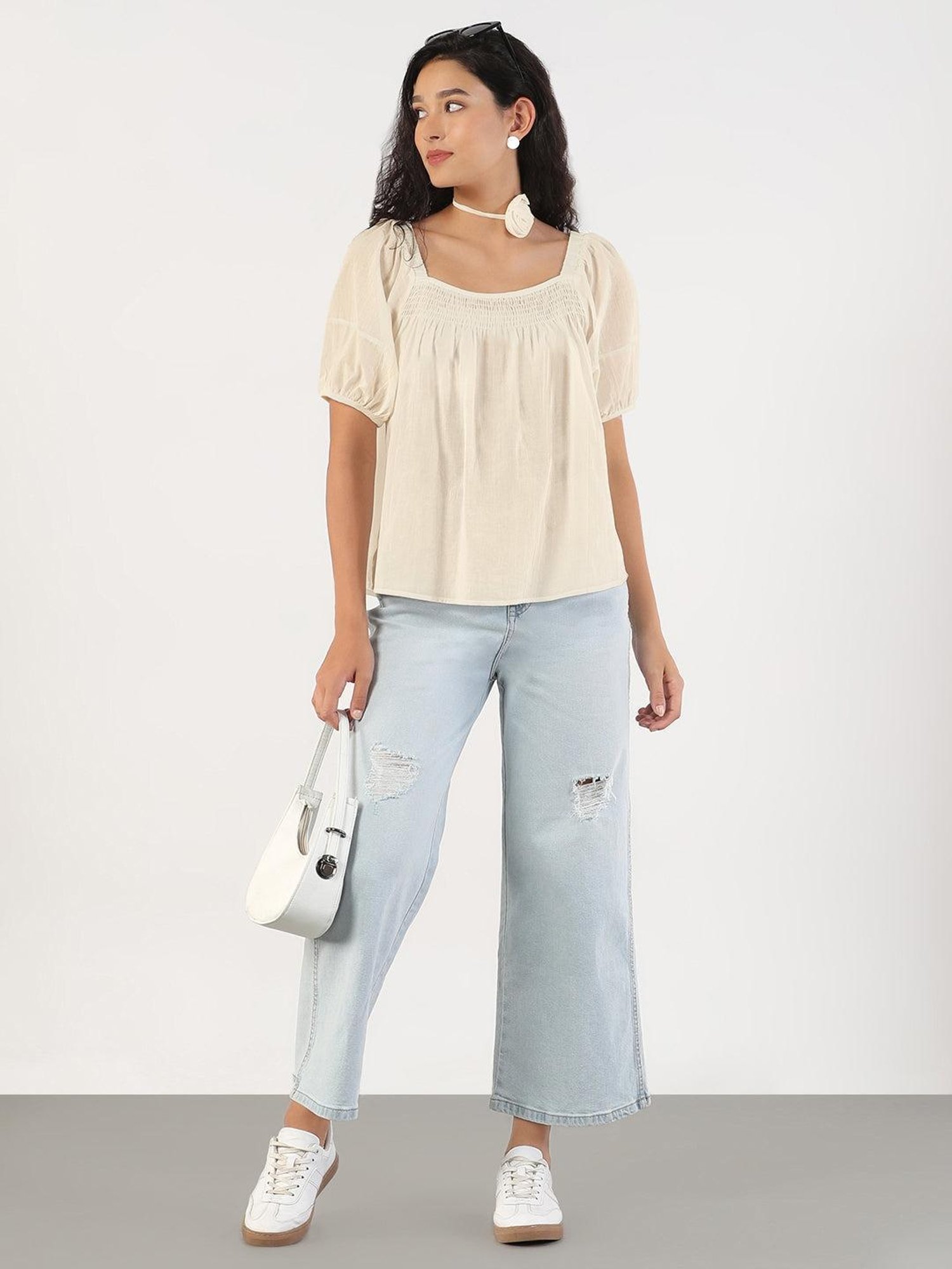 トップス MEER. CREAM PUFF TOP/CRM SHOWOFFFF Women's Solid Cream Puff Sleeve Relaxed Fit Top