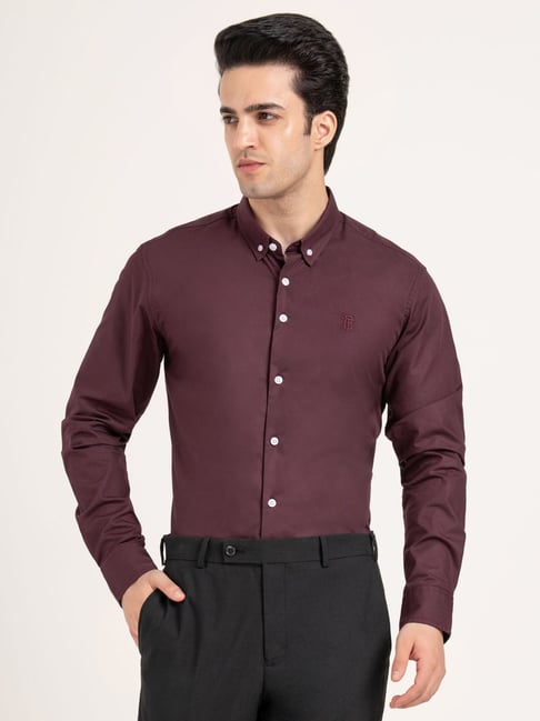 Red Tape Wine Cotton Solid Relaxed Fit Shirt
