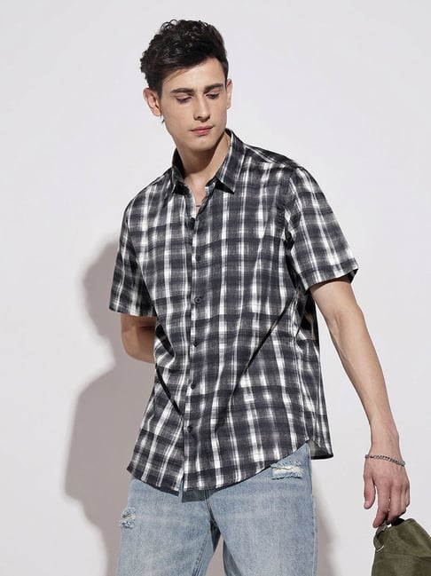 SHOWOFFFF Black Cotton Regular Fit Checks Shirt-picture-30