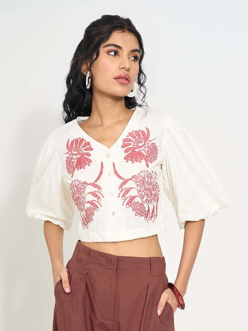 Akkriti By Pantaloons White Regular Fit Embroidered Top