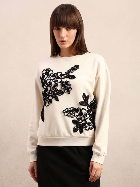 Vero Moda Off White Cotton Regular Fit Self Pattern Sweatshirt-image-13