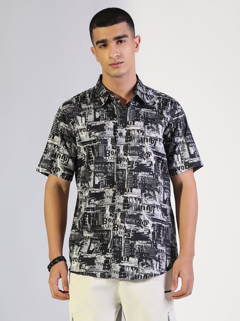 Showoffff Black Cotton Regular Fit Graphic Shirt-picture-25