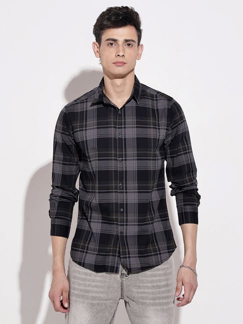 Showoffff Black Cotton Regular Fit Checks Shirt-picture-20