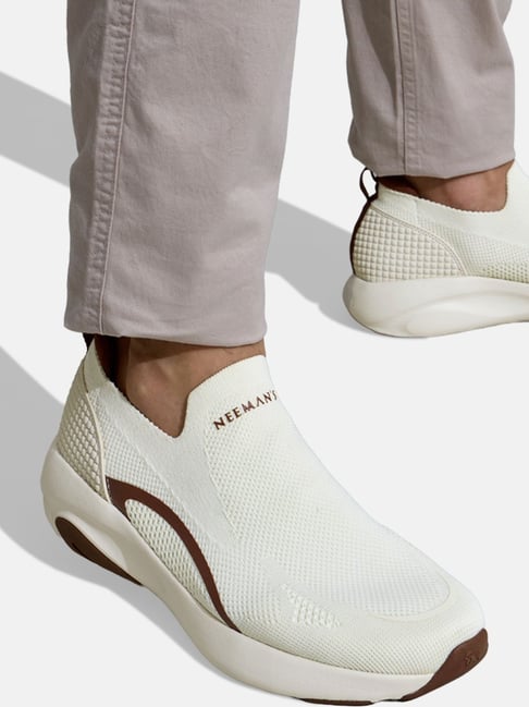 Neemans Men's Begin Walk Ease Off White Walking Shoes-picture-25