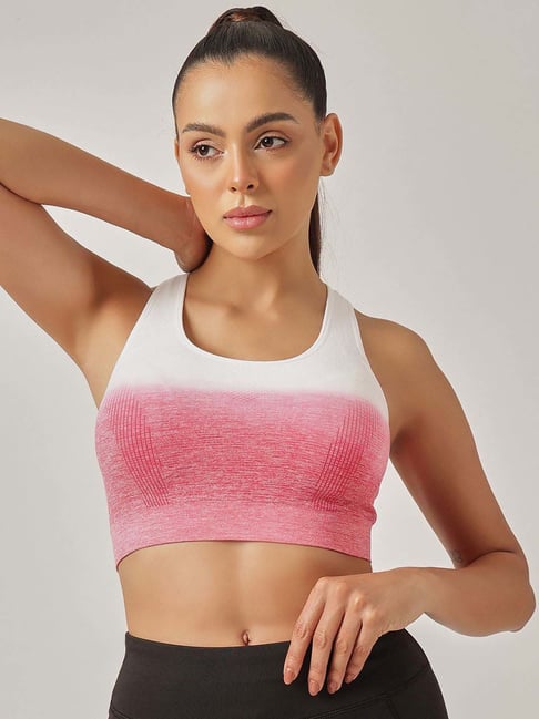 Clovia Pink Fitted Sports Bra