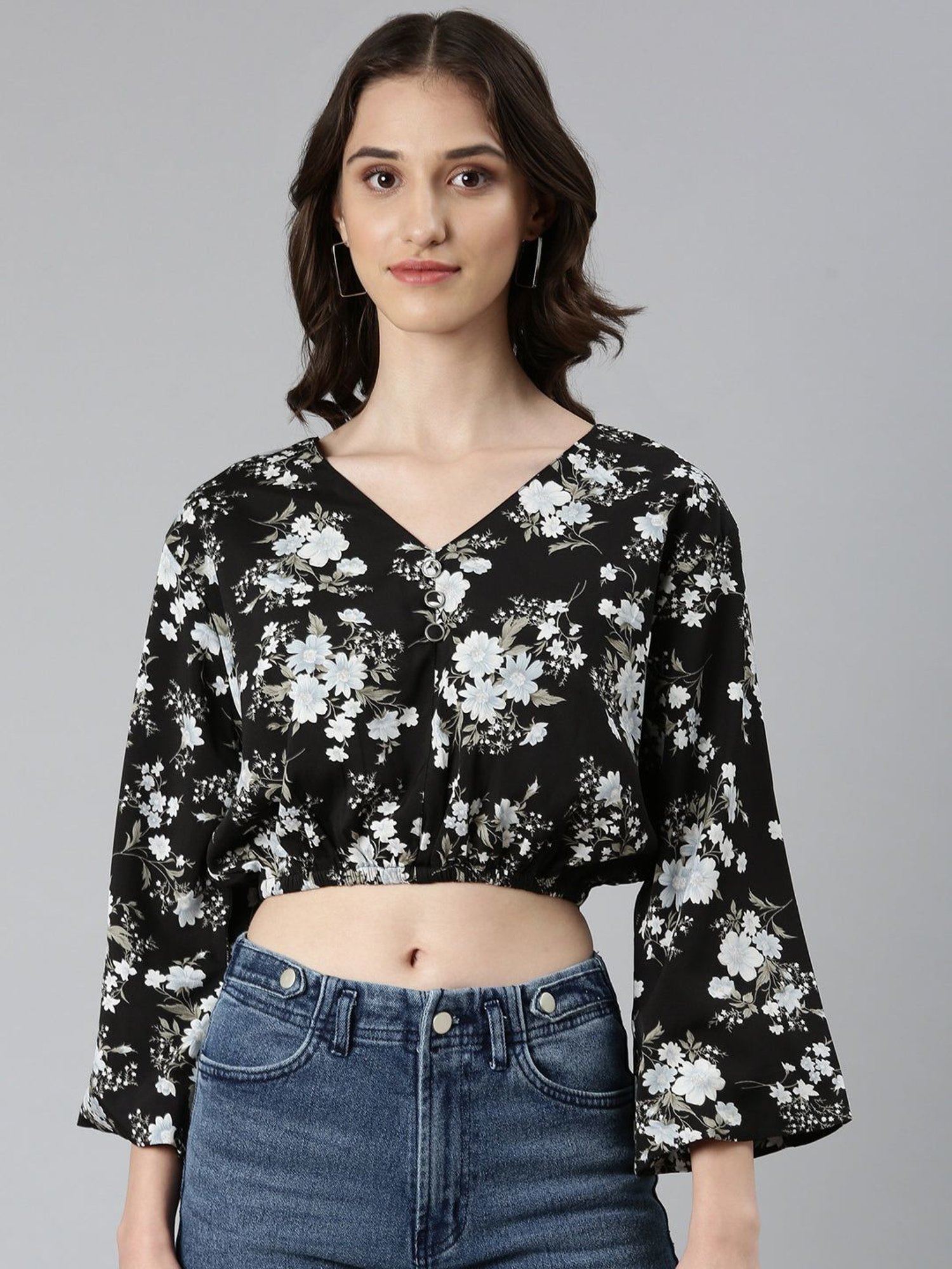 SHOWOFFFF Black Floral Print Crop Top