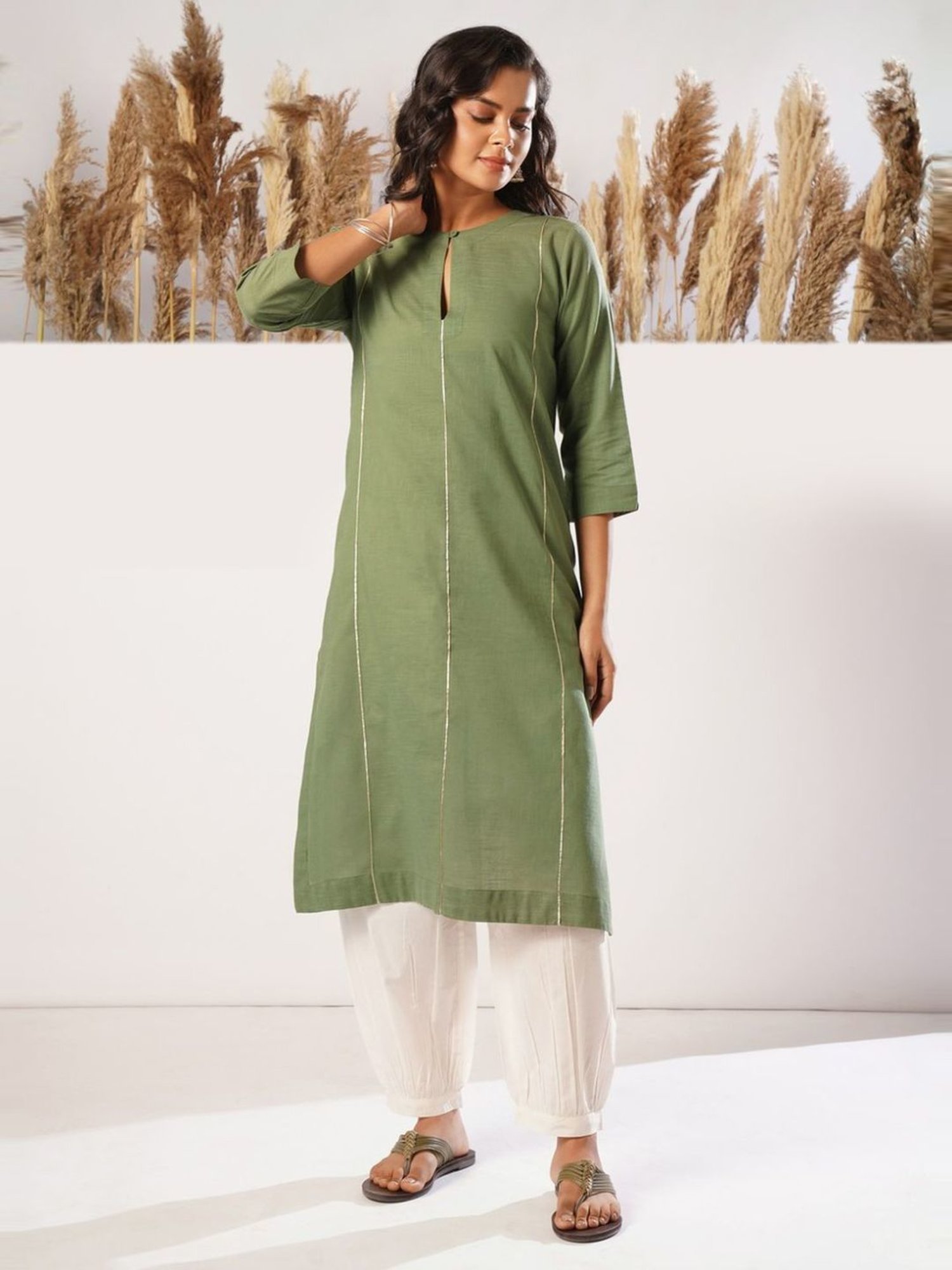 KAJA ボーダーロンT (Olive) Jaypore Green Straight Fit Kurta