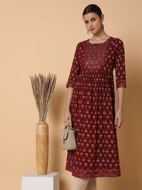 SHOWOFFFF Maroon Cotton Printed A Line Kurta-picture-37