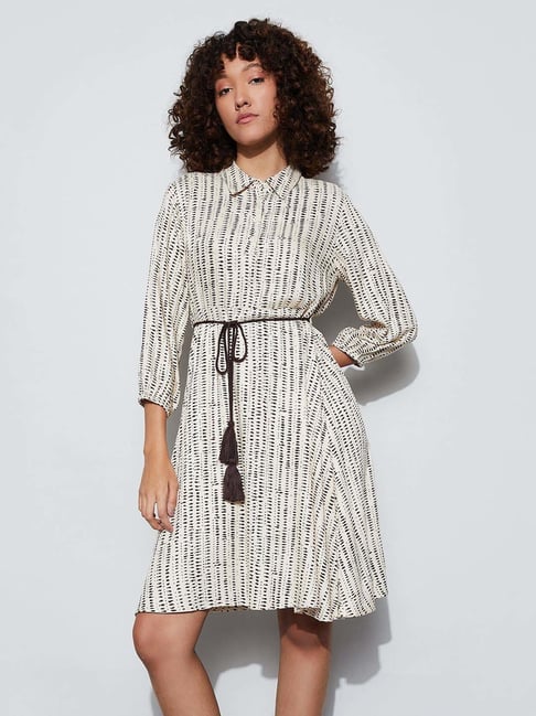 Fame Forever By Lifestyle Off White Regular Fit Printed Dress-picture-36