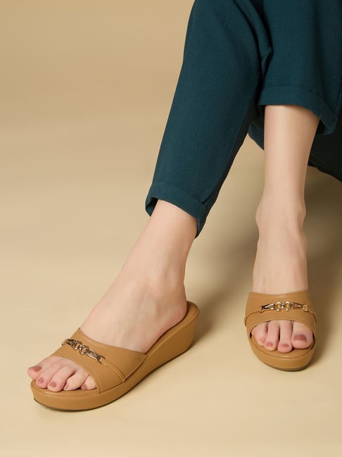 Inc.5 Women's Beige Casual Sandals-picture-36