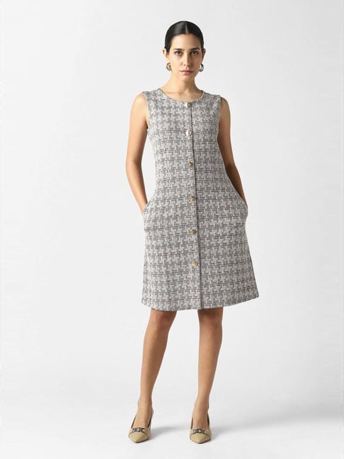 Van Heusen Grey Regular Fit Textured Formal Dress