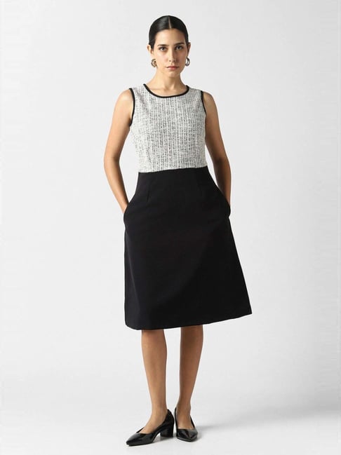 Van Heusen Black Regular Fit Printed Formal Dress-picture-23