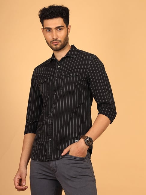 Wrangler Jet Black Cotton Regular Fit Striped Shirt