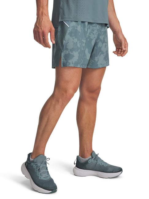 UNDER ARMOUR Green Slim Fit Printed Mid Rise Launch Pro Printed Shorts-picture-24