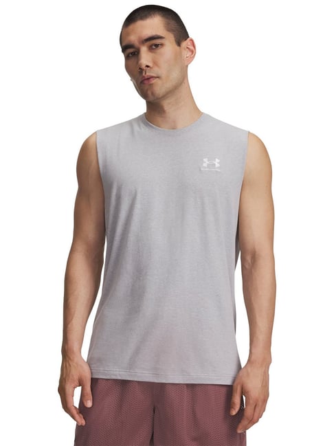 UNDER ARMOUR Gray Regular Fit Solid Sleeveless ICON Vest-picture-28