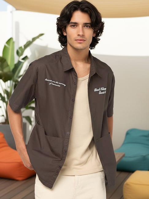 Bewakoof Brown Cotton Relaxed Fit Graphic Shirt-picture-31