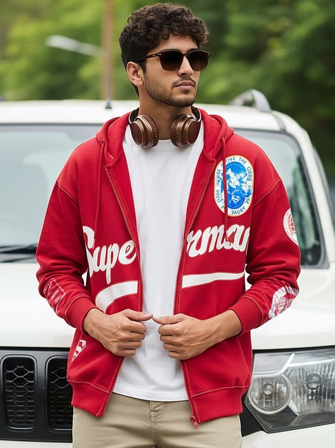 Bewakoof Red Relaxed Fit Graphic Hoodie-image-42