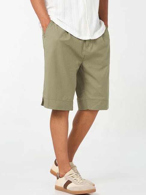 Bewakoof Green Relaxed Fit Shorts-picture-37
