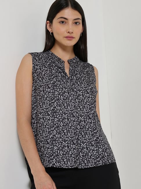 Fablestreet Black Floral Relaxed Fit Top