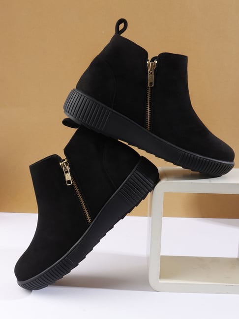 Carlton London Women's Black Booties