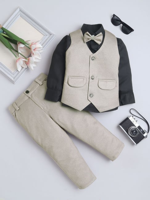 Fourfolds Boys Beige Regular Fit Suit Set
