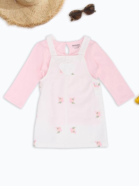 Pantaloons Baby Girls Snow White Embroidery Dungaree Set
