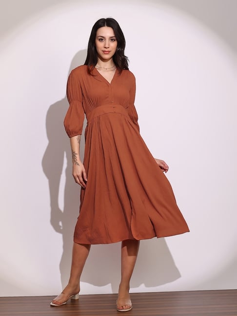 Globus Women Rust V-Neck Puff Sleeves Gathered Details Fit & Flare Midi  Dress