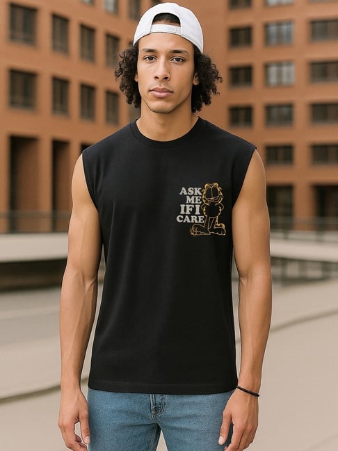 Bewakoof Garfield Men's Jet Black If I Care Graphic Printed Oversized Vest