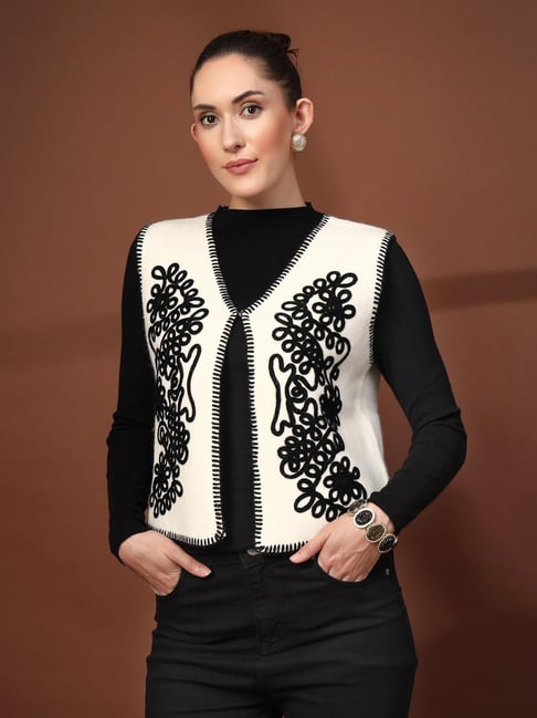 Mafadeny Cream Regular Fit Embroidered Jacket-picture-15