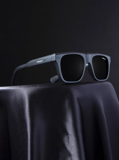 Resist Eyewear Black UV Protection Wayfarer Unisex Sunglasses-picture-31