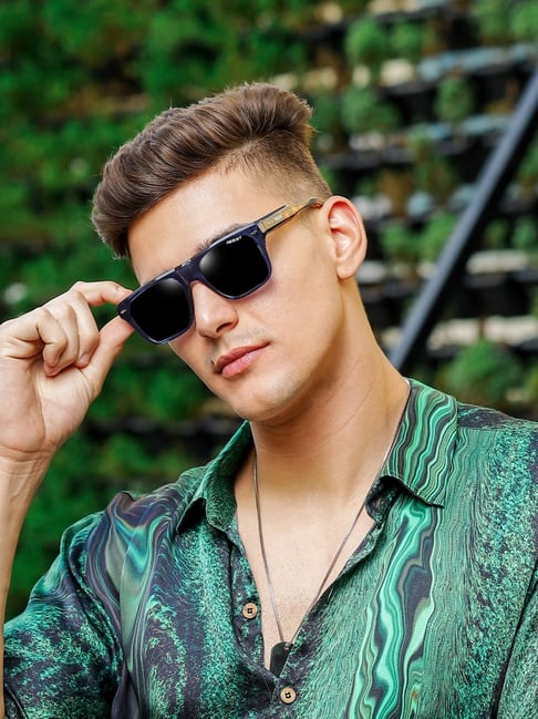 Resist Eyewear Black UV Protection Wayfarer Unisex Sunglasses-picture-19