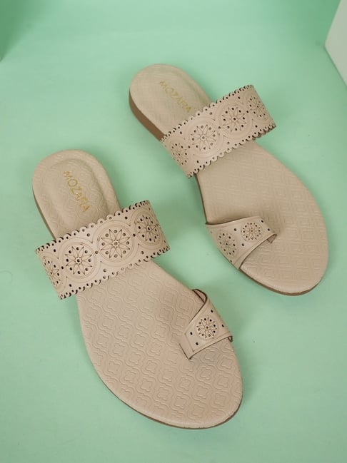 Mozafia Women's White Laser Cut Toe Ring Sandals-picture-27