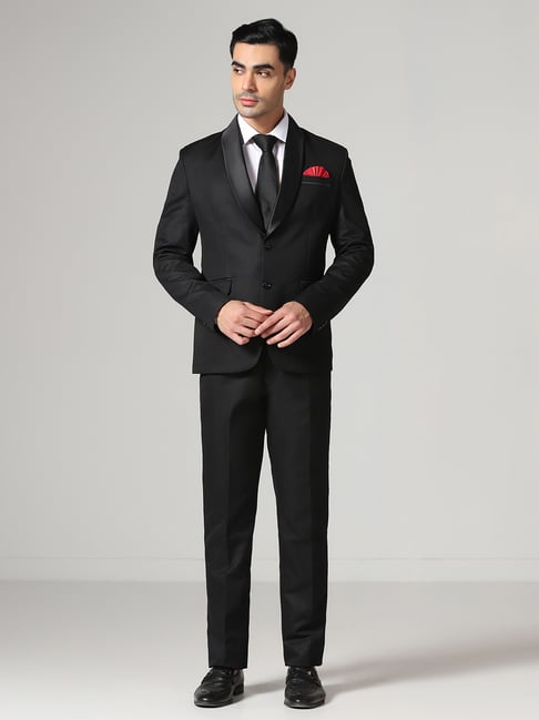 Tahvo Black Regular Fit Two Piece Suit