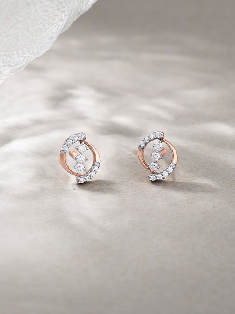 P.N.Gadgil Jewellers 18k (750) Yellow Gold Glowing Swipes Diamond Stud Earrings