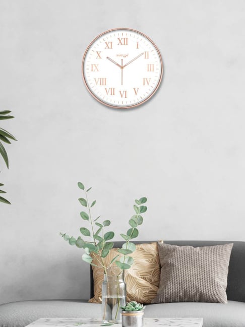 RANDOM Black Plastic Silent Sweep Round Wall Clock-picture-22