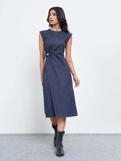 Sf Jeans By Pantaloons Blue Slim Fit Dress-image-35