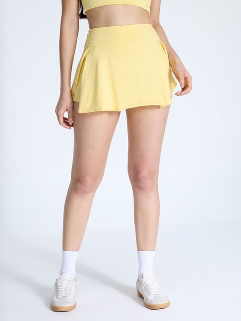 Cava Athleisure Yellow Skorts