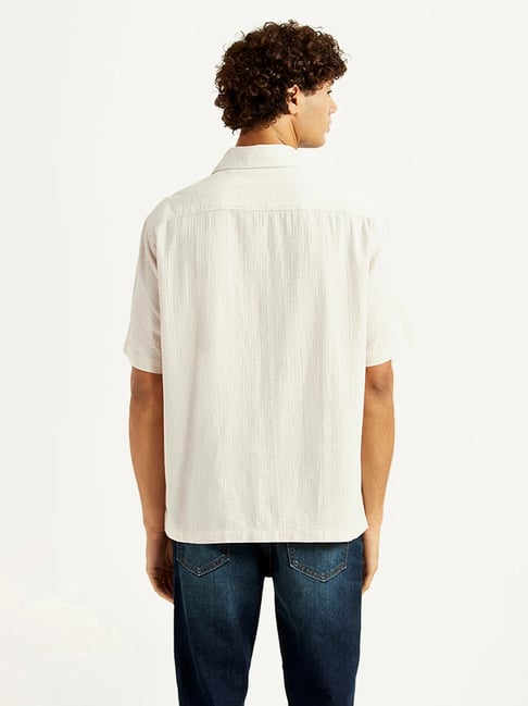 Levi's Men's Off White Relaxed Fit Camp Shirt-picture-10