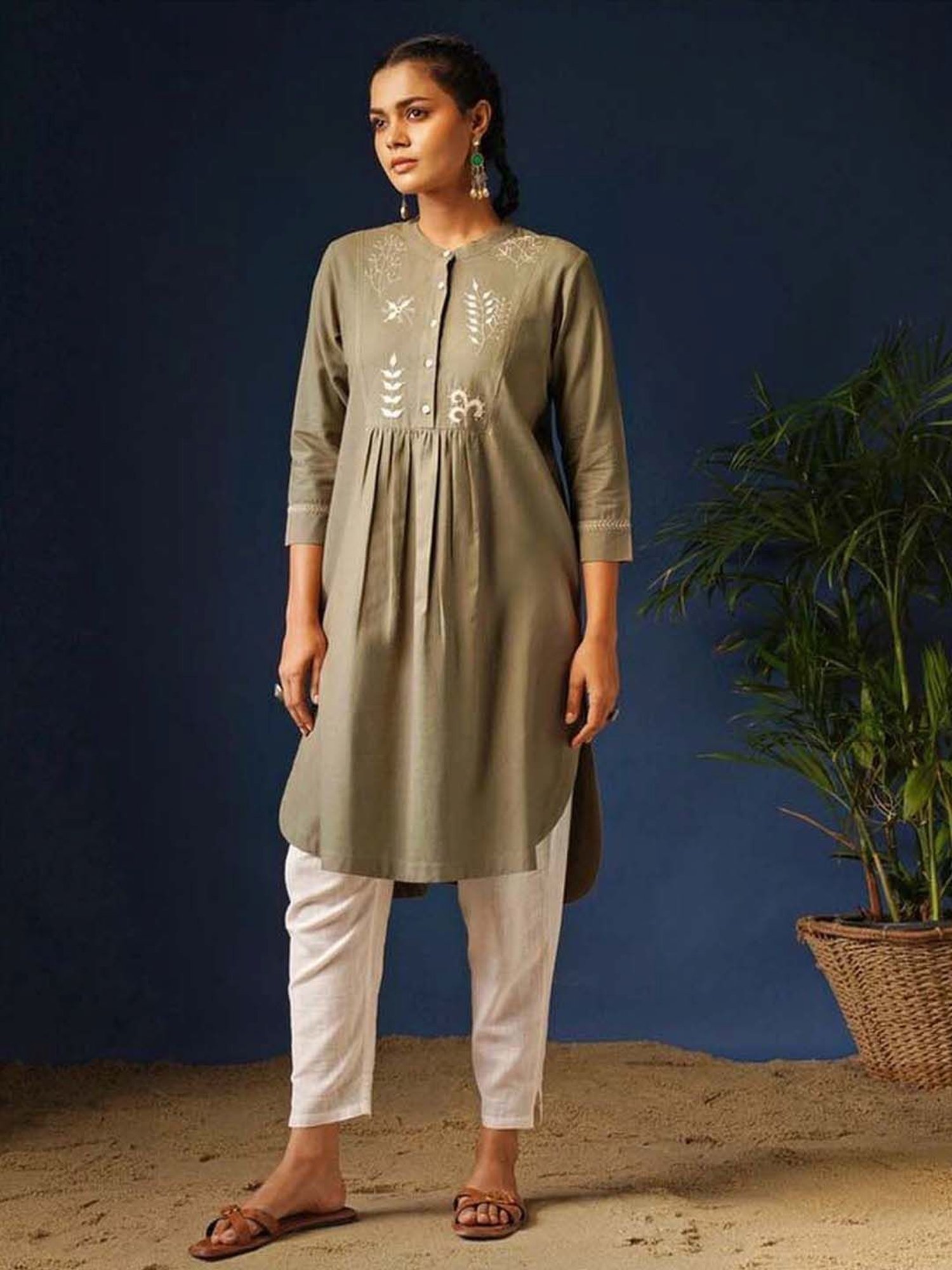 Jaypore Olive Green Desert Embroidered Straight Fit Kurta
