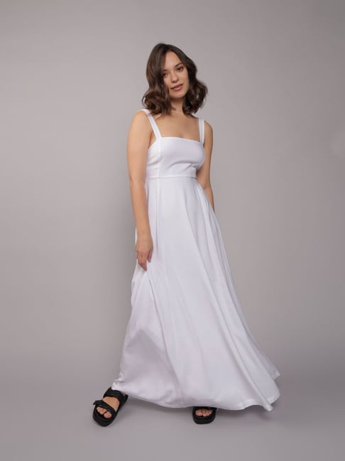 Buy American Eagle Outfitters White Maxi Dress for Women Online @ Tata CLiQ